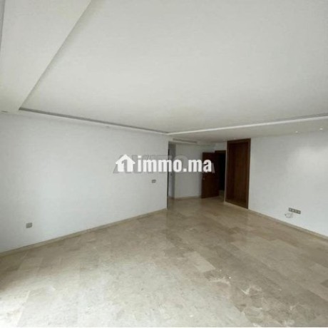 bel-appt-vide-3-chambres-a-louer-big-1