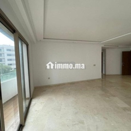 bel-appt-vide-3-chambres-a-louer-big-2