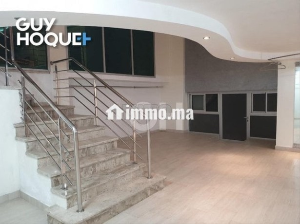 local-commercial-au-quartier-cil-big-2