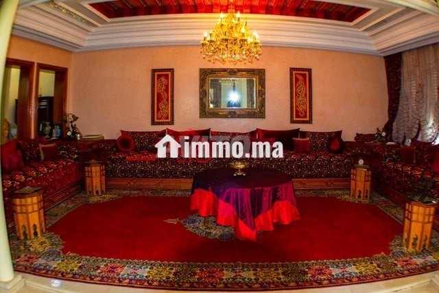 magnifique-villa-de-606-m2-avec-piscine-et-jardin-big-4