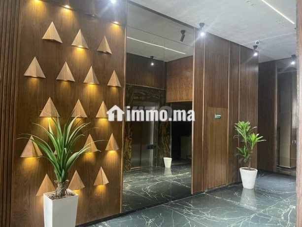 plateau-de-bureau-neuf-a-louer-big-3