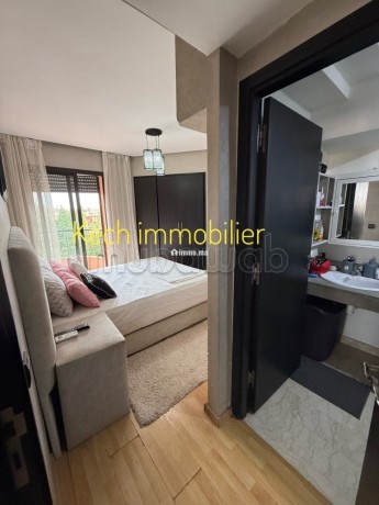 joli-appartement-3-chambres-meuble-avec-piscine-big-10