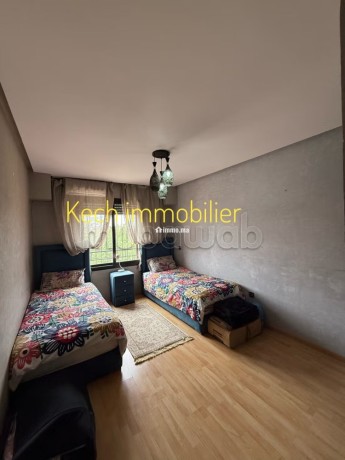 joli-appartement-3-chambres-meuble-avec-piscine-big-13