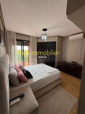 joli-appartement-3-chambres-meuble-avec-piscine-big-1