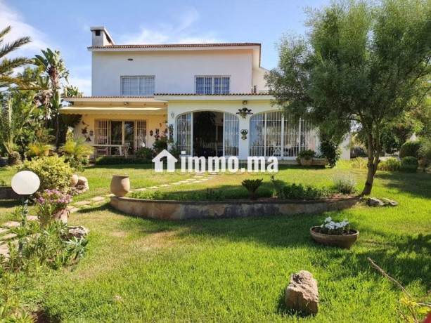 av-med-6-villa-avec-piscine-vue-sur-foret-a-louer-big-8