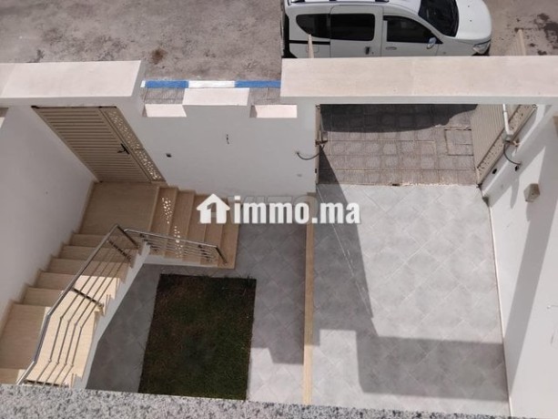 magnifique-villa-sur-3-niveaux-a-sidi-bouzid-big-2