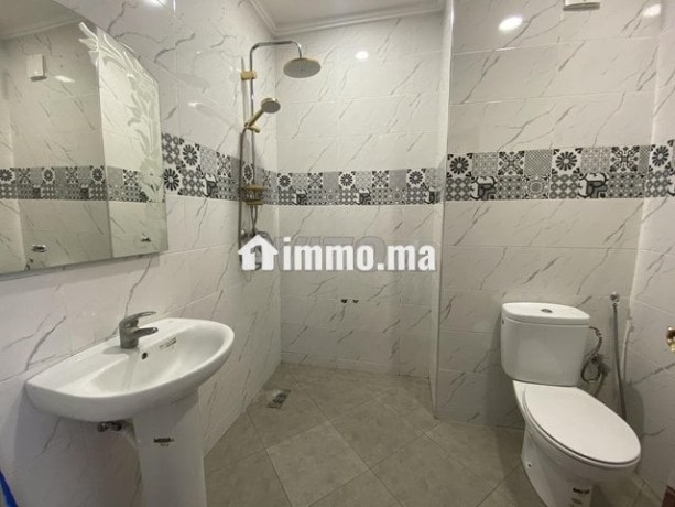 des-appartements-meubles-au-centre-ville-big-6