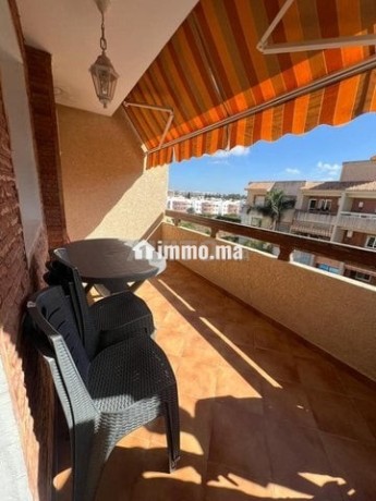 appartement-lumineux-2-chambres-avec-vue-piscine-big-1