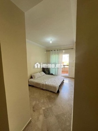 appartement-lumineux-2-chambres-avec-vue-piscine-big-3