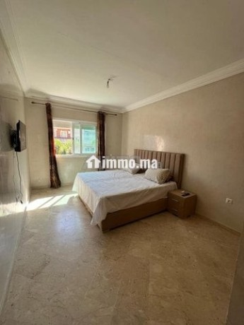 appartement-lumineux-2-chambres-avec-vue-piscine-big-4