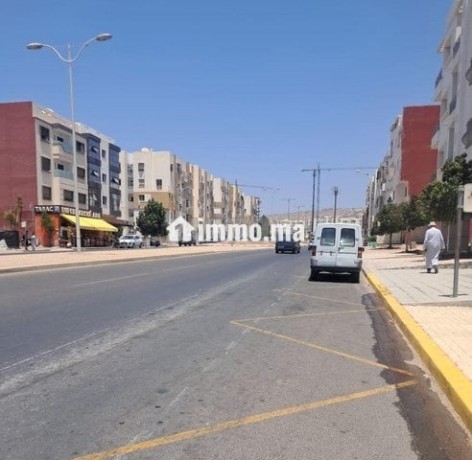 magasin-deux-facades-avec-sous-sol-big-1