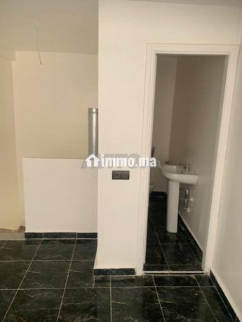 magasin-commercial-a-saada-2-big-1
