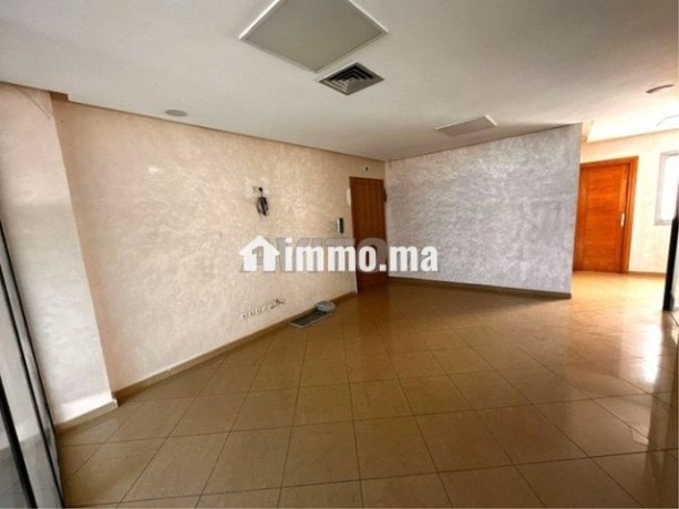 plateau-bureau-profs-82m2-a-abdel-moumen-big-3