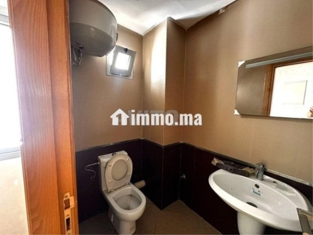 plateau-bureau-profs-82m2-a-abdel-moumen-big-7