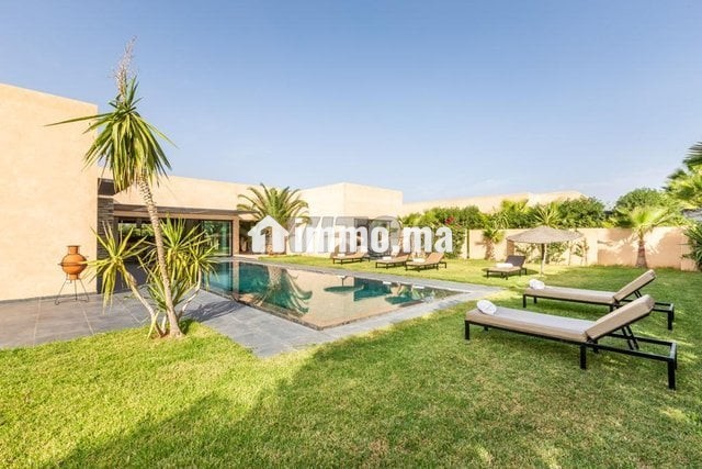 villa-haut-standing-a-marrakech-big-0