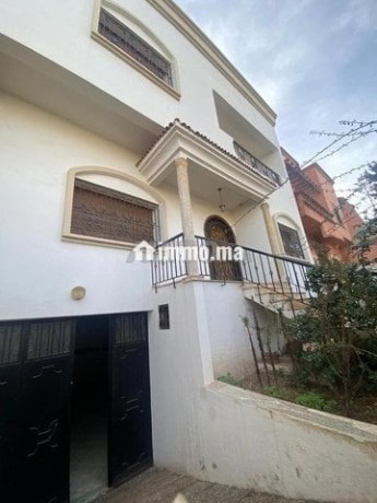 elegante-villa-haut-standing-batie-sur-395m2-big-1