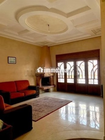 elegante-villa-haut-standing-batie-sur-395m2-big-5