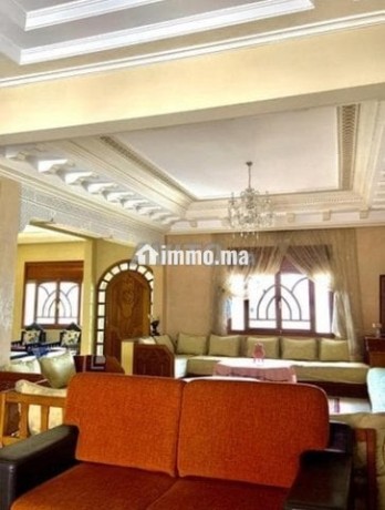 elegante-villa-haut-standing-batie-sur-395m2-big-6