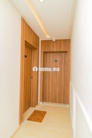 a-louer-studio-neuf-meuble-avec-terrasse-et-garage-big-2