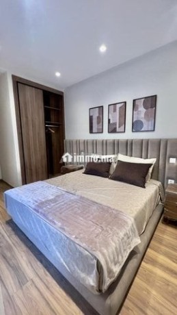 appart-96m-meuble-luxe-a-les-princesses-big-12