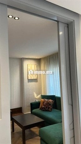 studio-de-luxe-a-louer-quartier-des-hopitaux-big-3