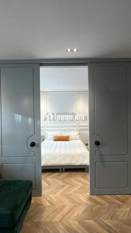 studio-de-luxe-a-louer-quartier-des-hopitaux-big-4