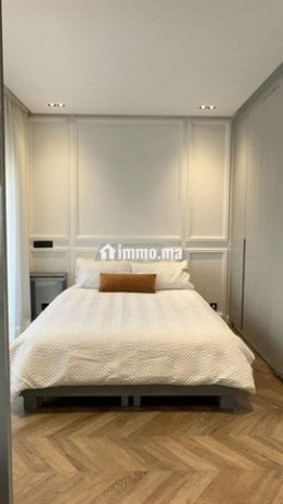 studio-de-luxe-a-louer-quartier-des-hopitaux-big-5