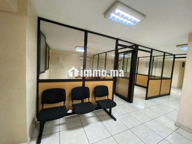 bureau-equipe-bon-etat-big-1