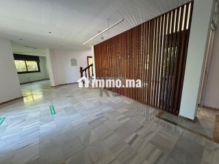 villa-a-usage-bureaux-en-location-a-hay-riad