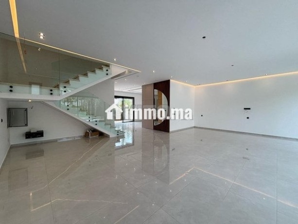 villa-vide-pour-location-longue-duree-big-1