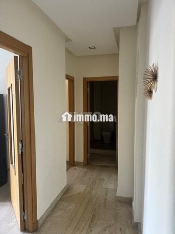 studio-meuble-a-louer-terrasse-maarif-val-fleuri-big-2