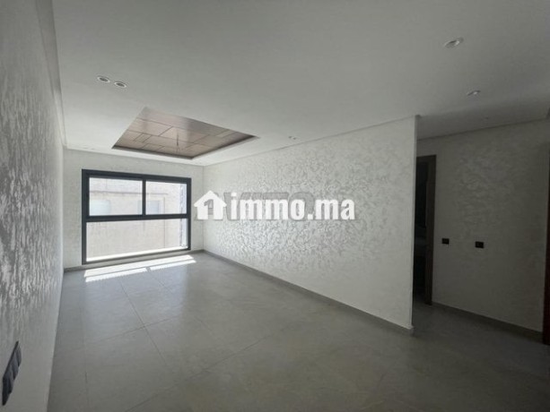 appartement-a-louer-2-min-a-pied-de-la-gare-tgv-big-2