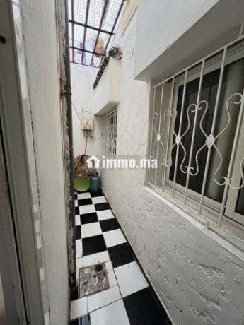 1-studio-pour-petit-budget-a-cote-de-la-corniche-big-1