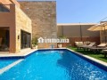 villa-2-piscine-eau-chaude-small-2