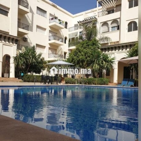 appartement-vu-sur-piscine-big-0