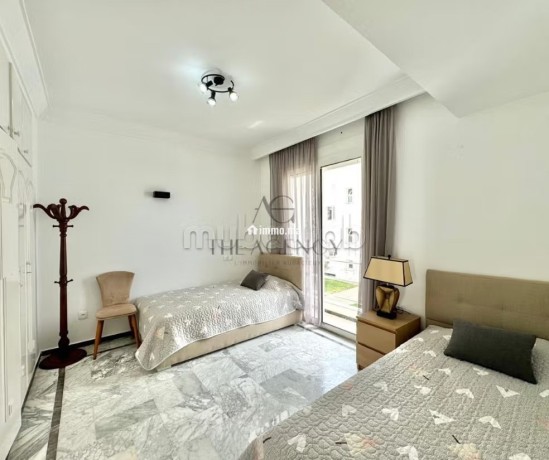 ain-diab-residence-securisee-proximite-mer-triplex-meuble-200m2-a-louer-big-12