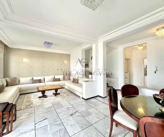 ain-diab-residence-securisee-proximite-mer-triplex-meuble-200m2-a-louer-big-4
