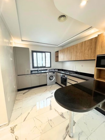 grand-appartement-renove-comme-neuf-big-10