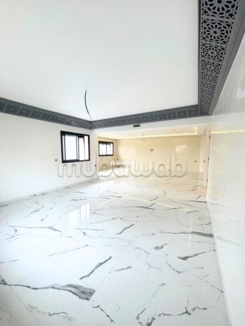grand-appartement-renove-comme-neuf-big-3