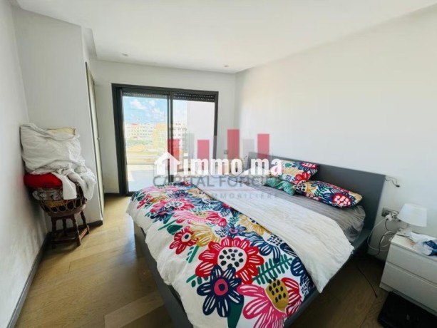 vue-panoramique-et-belle-terrasse-big-7