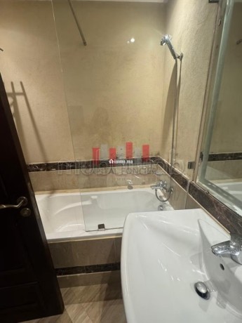 spacieux-meuble-2-chambres-big-17