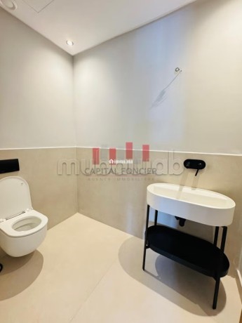 appartement-en-location-a-cil-hay-salam-surface-de-140-m2-places-de-parking-et-terrasse-big-3