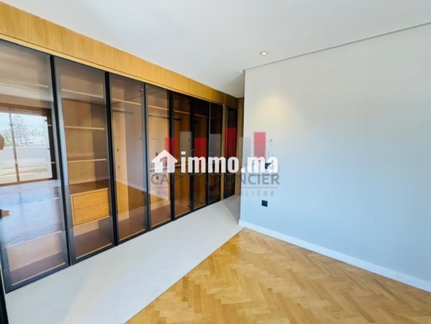 appartement-en-location-a-cil-hay-salam-surface-de-140-m2-places-de-parking-et-terrasse-big-7