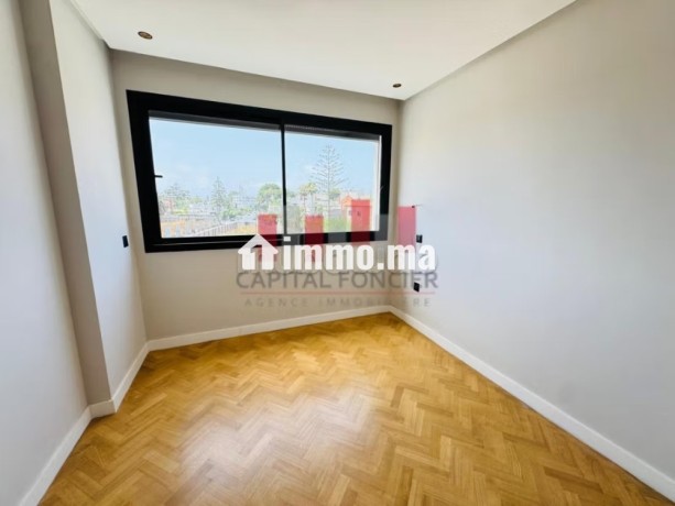 appartement-en-location-a-cil-hay-salam-surface-de-140-m2-places-de-parking-et-terrasse-big-8