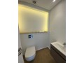 superbe-studio-vide-au-dernier-etage-small-8
