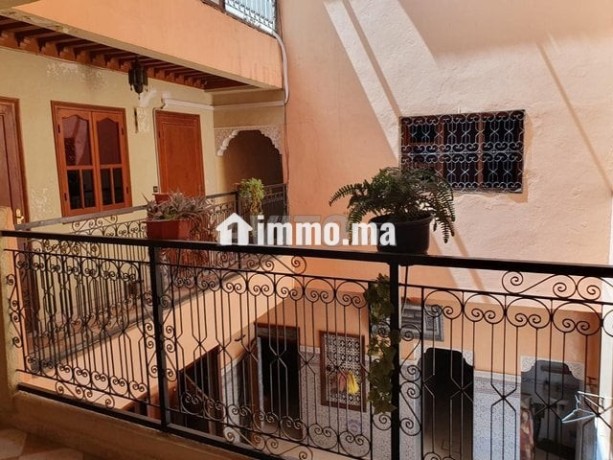 grande-maison-de-146-m2-avec-boutique-et-terrasse-big-3