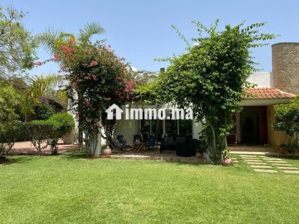 villa-2000m-a-louer-a-souissi-big-8