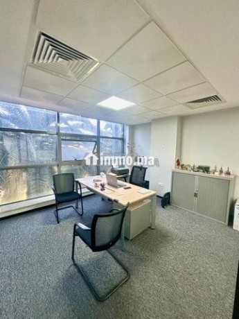 plateau-bureau-de-88m2-a-louer-big-4