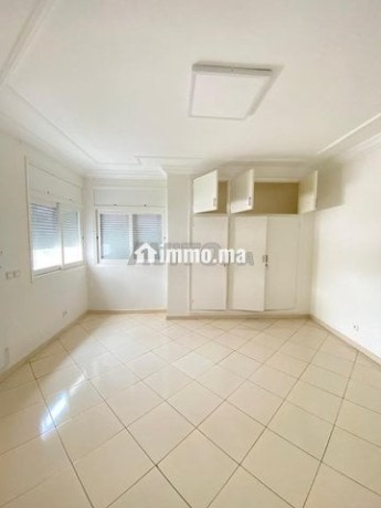 location-bureau-spacieux-a-proximite-de-la-gare-big-6