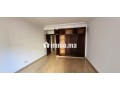 a-louer-appartement-renove-de-300-m2-a-racine-small-3